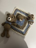  Teddybär mit Schmusetuch und Rassel 