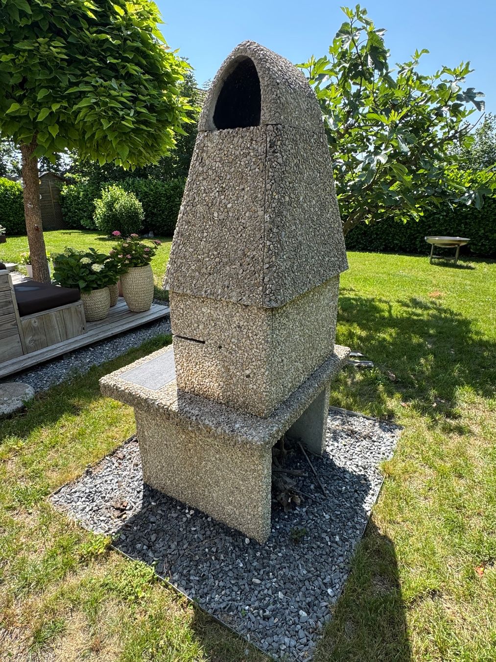 Camini: Munot Cheminée mit Haube aus Beton – Usato da Schaffhausen venduto da gin_my5n 2