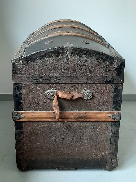Reisekoffer: Baule da viaggio – Gebraucht aus Taverne von Peterone 1