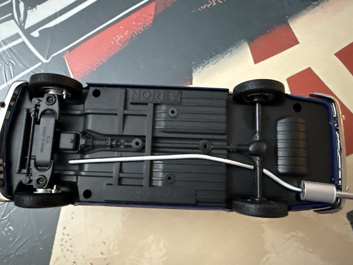Volvo Modellini d'auto: Norev Volvo Amazon 122 S 1:18 – Nuovo (secondo la descrizione) da Basel venduto da Zomeg 6