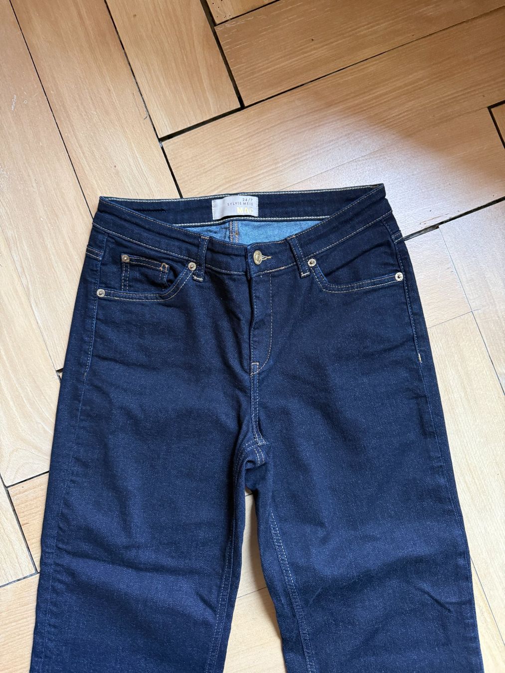 Jeans: SYLVIE MEIS x MAC - Jeans dunkelblau 38 – Usato da Zürich venduto da Diazaio 1