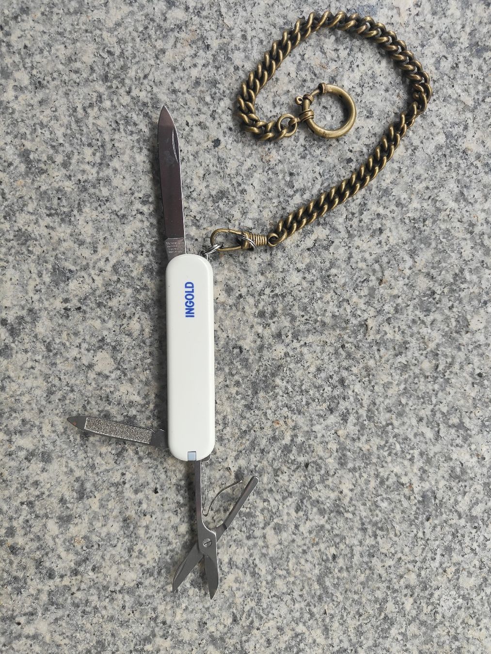 Victorinox Coltelli tascabile: Sackmesser klein mit Kette – Usato da Emmen venduto da Mocck