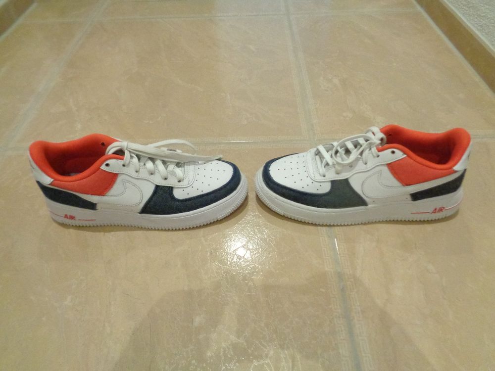 Nike Chaussures hommes: Nike Air Force 1, 38.5 Top Zustand – D'occasion à Klingnau par Markus14 1