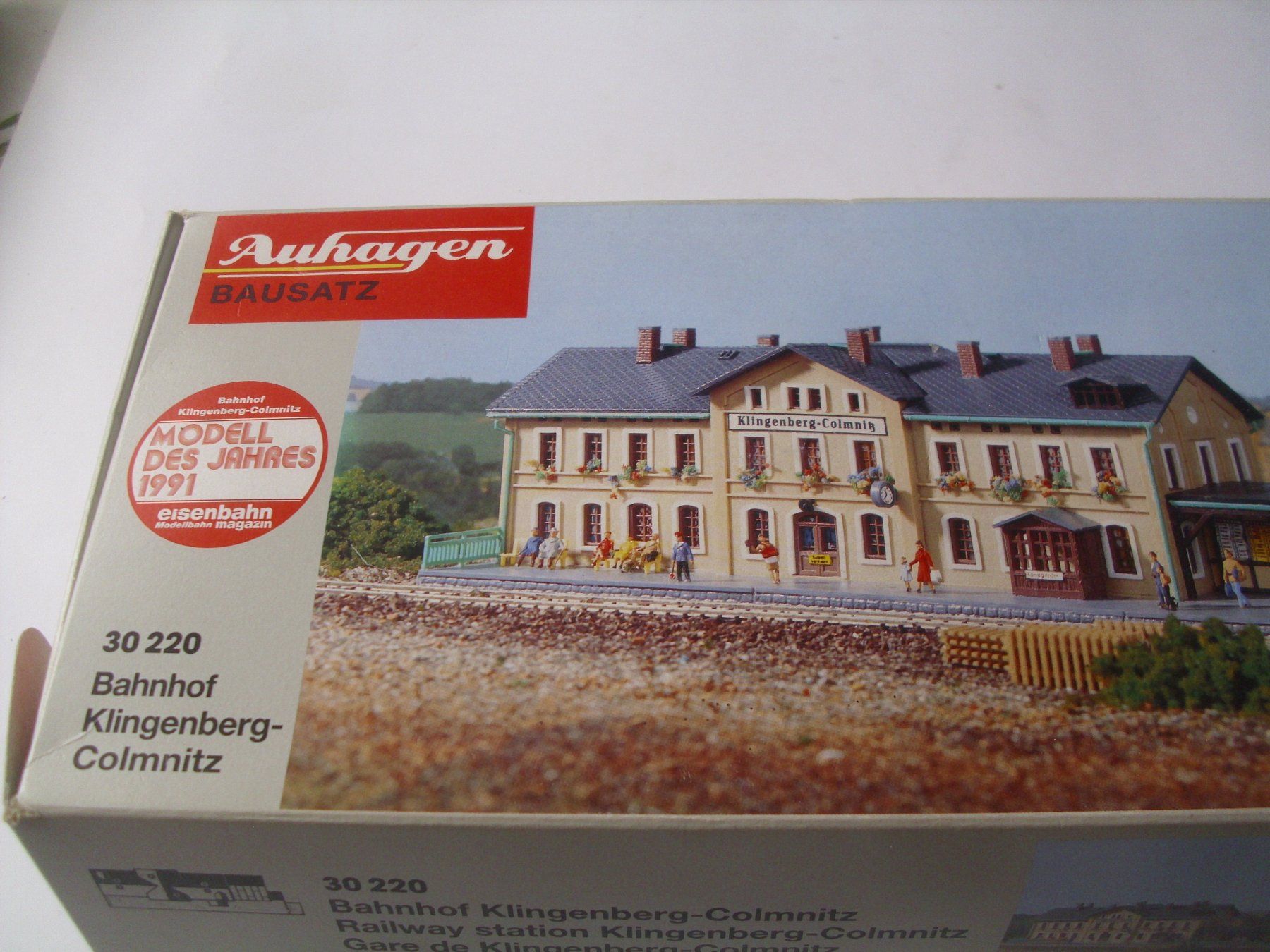 Trains électriques: 2 Modellhäuser in TT – Neuf avec emballage d'origine à Schwanden GL par roerich20