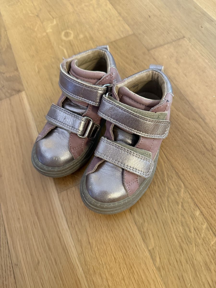 Scarpe per ragazze: Schuh – Usato da Fehraltorf venduto da Bowling_54