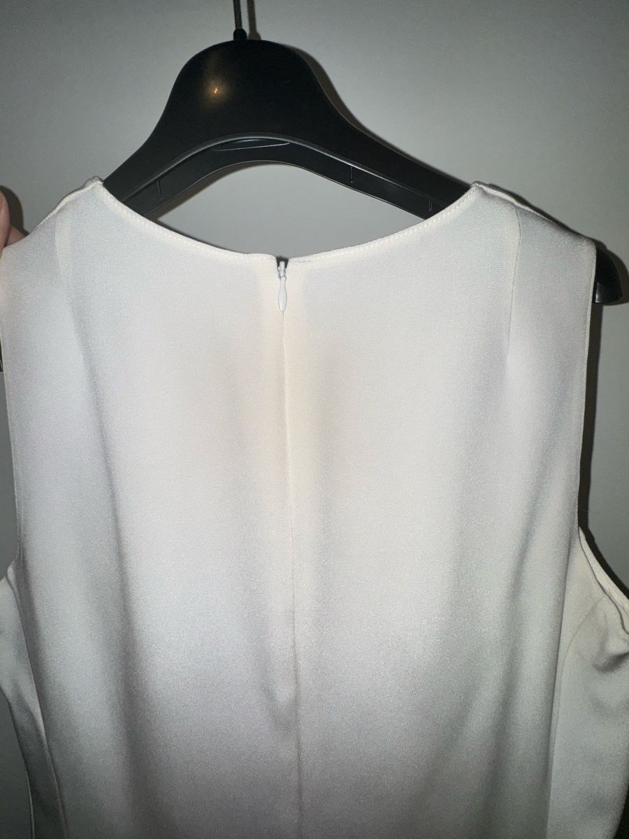 Akris Top: AKRIS Seidenbluse mit Quasten NEU – Nuovo e nell'imballaggio originale da Galgenen venduto da syl_7y9c 2