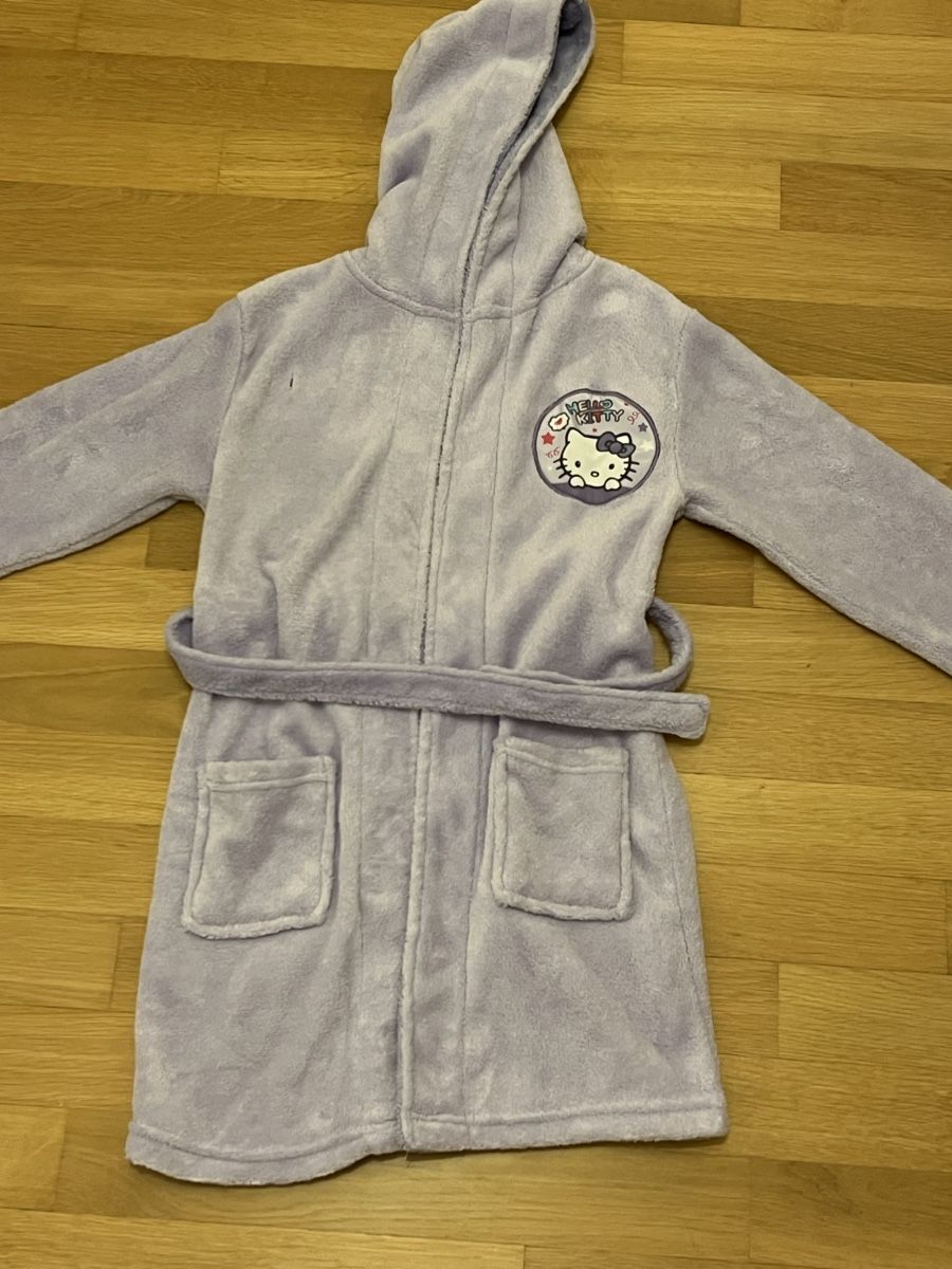 Accappatoi: Badmantel 122/128 Hello Kitty – Usato da Küssnacht am Rigi venduto da icbicb 1