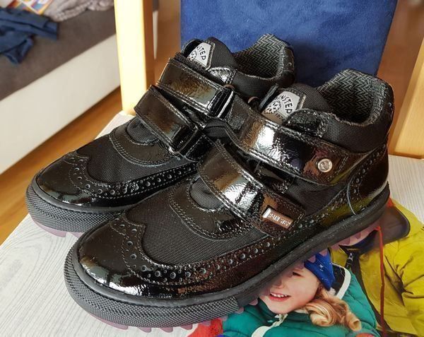 Naturino Scarpe per ragazze: Naturino Mädchen Lackleder Halbschuhe – Nuovo e nell'imballaggio originale da Reinach AG venduto da innamac 1