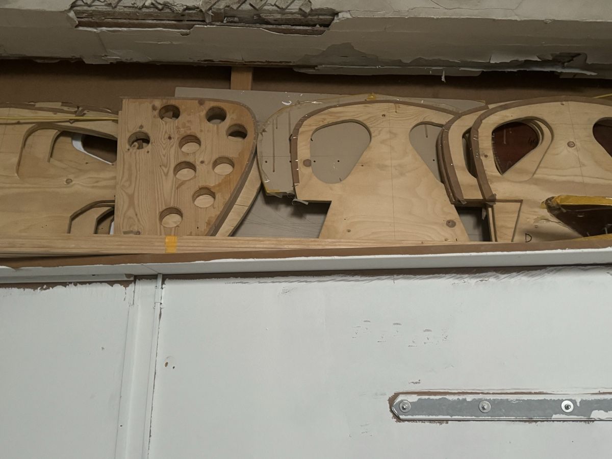 Articoli in legno: Stabiler Hellingsbalken. Diverse Mallspantensätze – Usato da Grellingen venduto da Marcellus 3