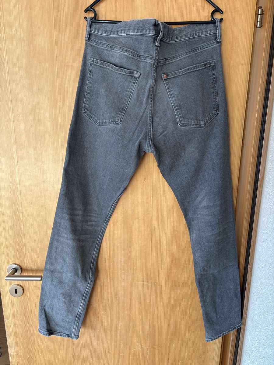 H&M Pantalons: Jeans H&M – D'occasion à Falera par Casutt 1