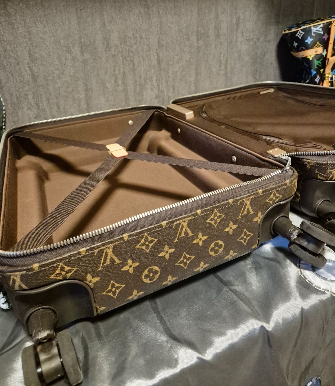 Louis Vuitton Valigie: Louis Vuitton cabine Horizon 55 – Difettoso da Essertes venduto da onezoneplay 6