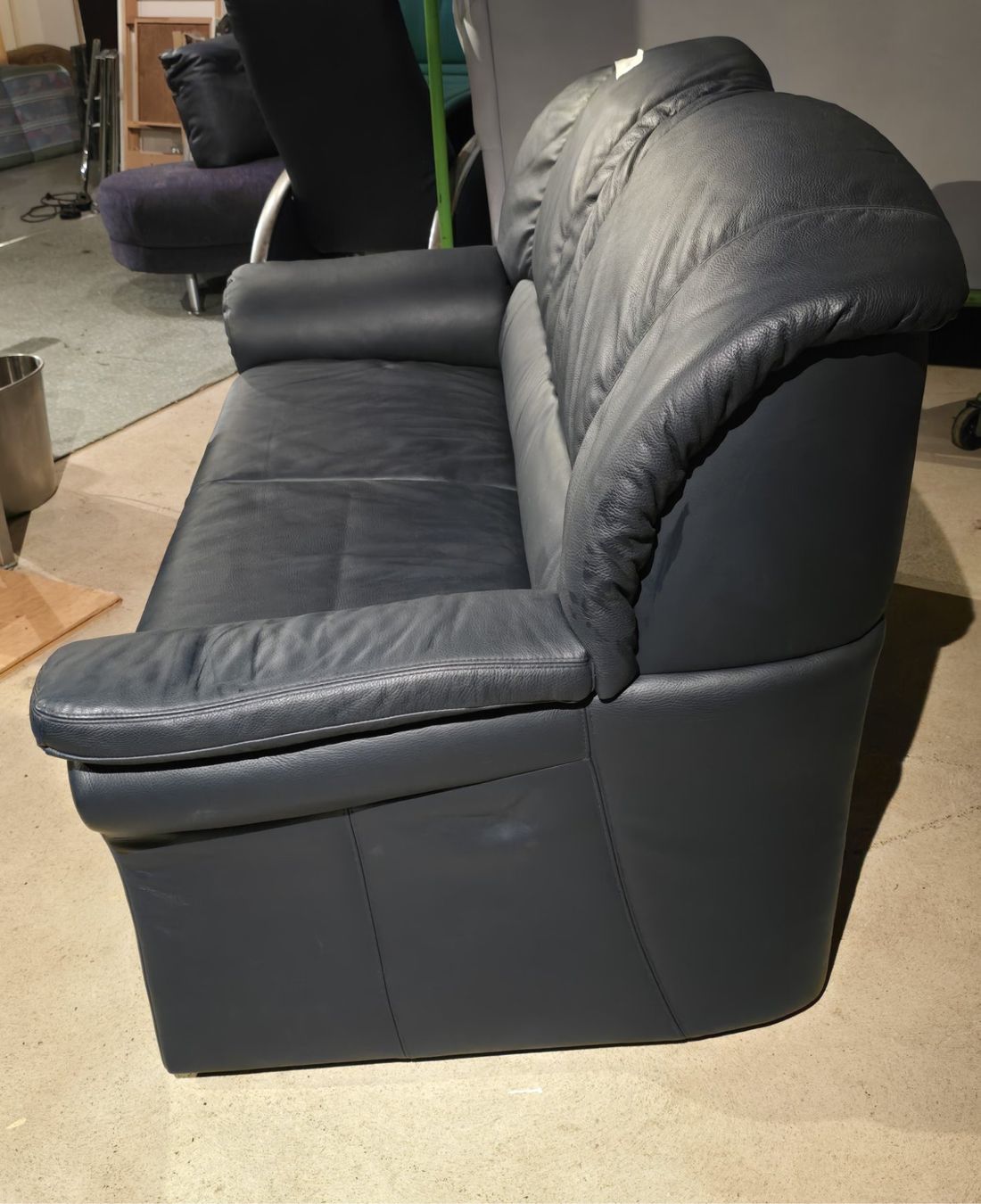 Divani: 2er Sofa Kernleder blau, Fa. Hummel – Usato da Rorschacherberg venduto da snOOpydOg11 2