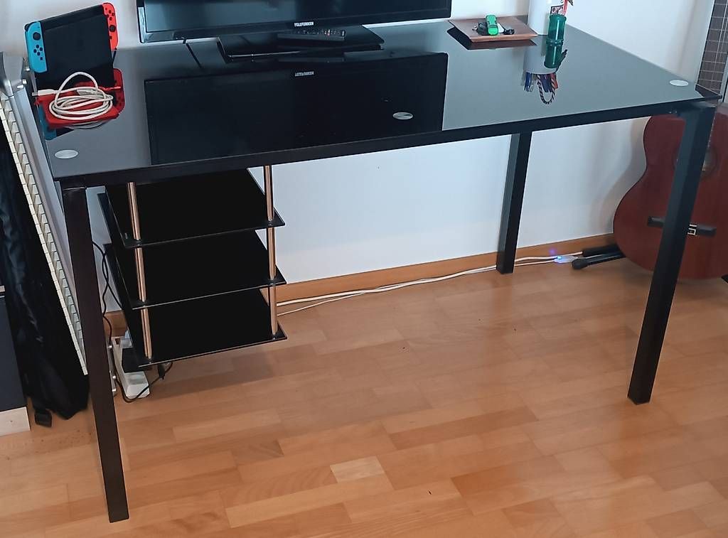 Bureaux: Scrivania – D'occasion à Chiasso par SeleDi