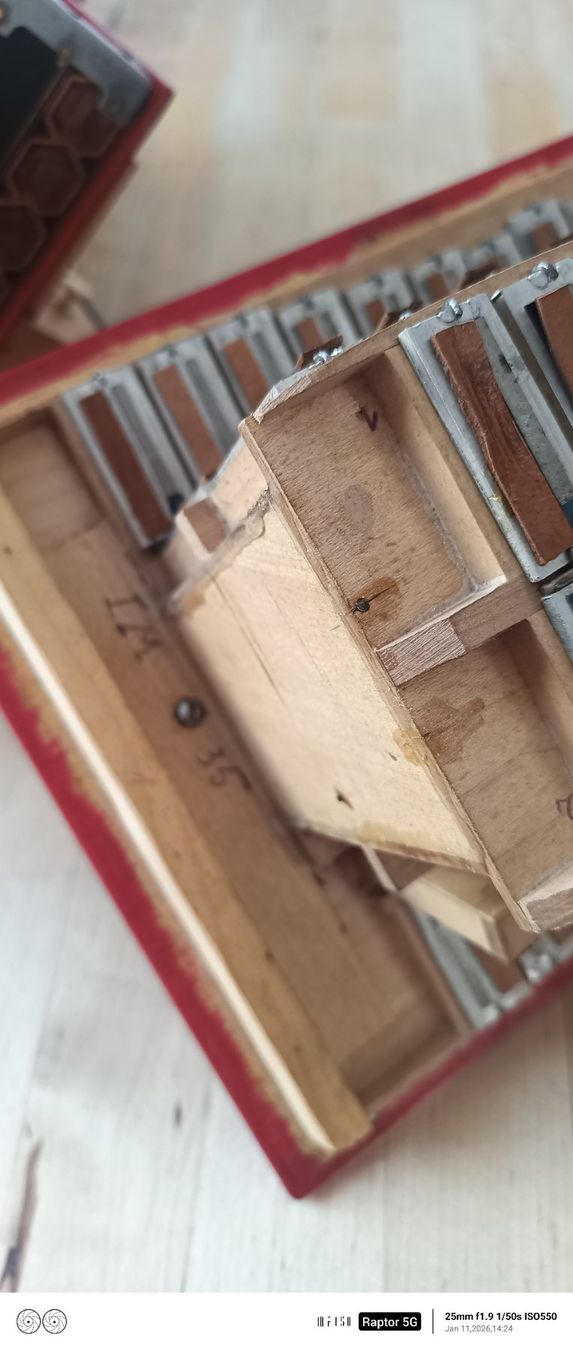 Strumenti musicali: Schwyzerörgeli Stöpsel 10 Bass, Eichhorn – Usato da St.Gallenkappel venduto da qwertzuiop12345 6