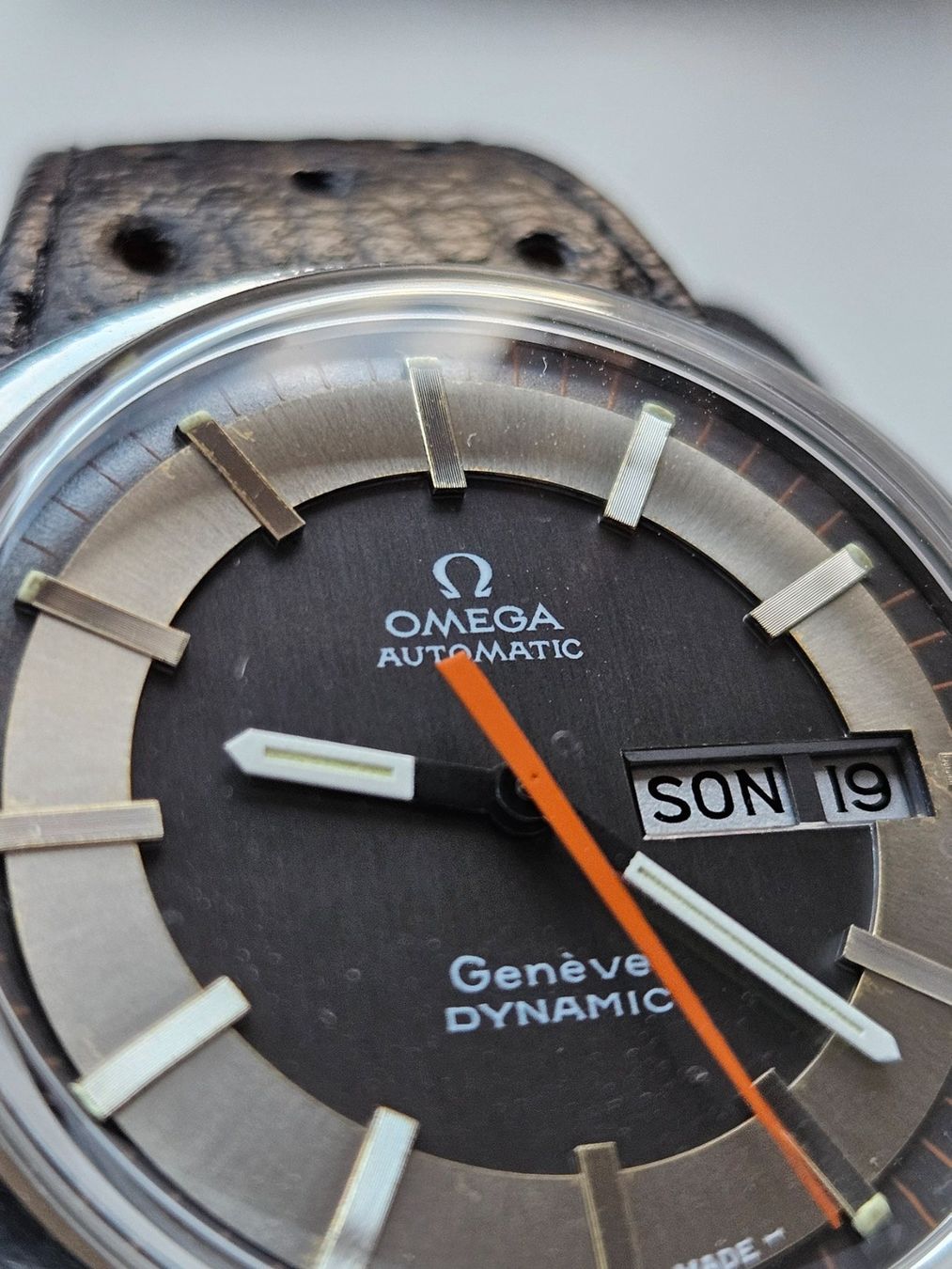 Omega Montres: 9 Omega Geneve Dynamic Automatic Day Date – D'occasion à Berikon par mmm21 3
