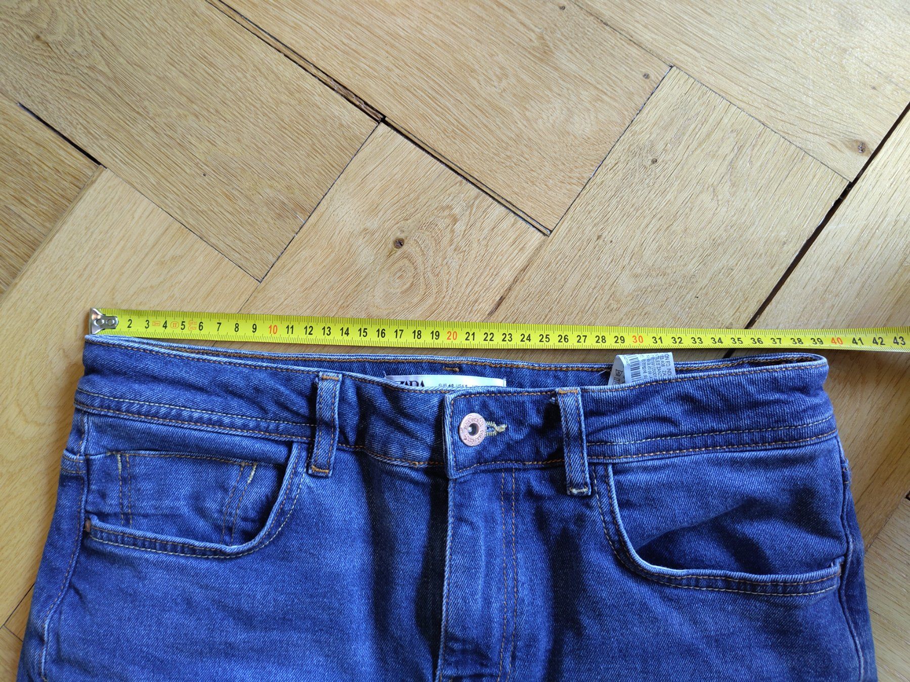 Zara Jeans: Jeans – Usato da Bern venduto da Linii 1