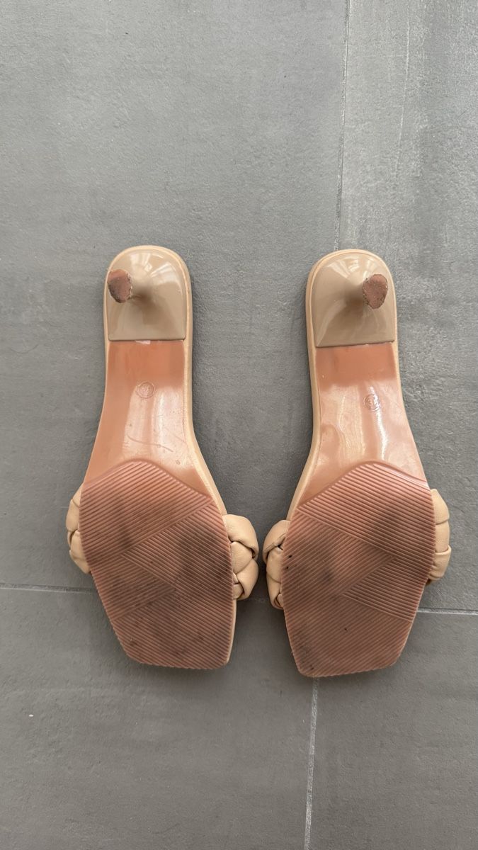 Scarpe da donna: Beige heeled mules – Usato da Zürich venduto da yan_5ydb 3