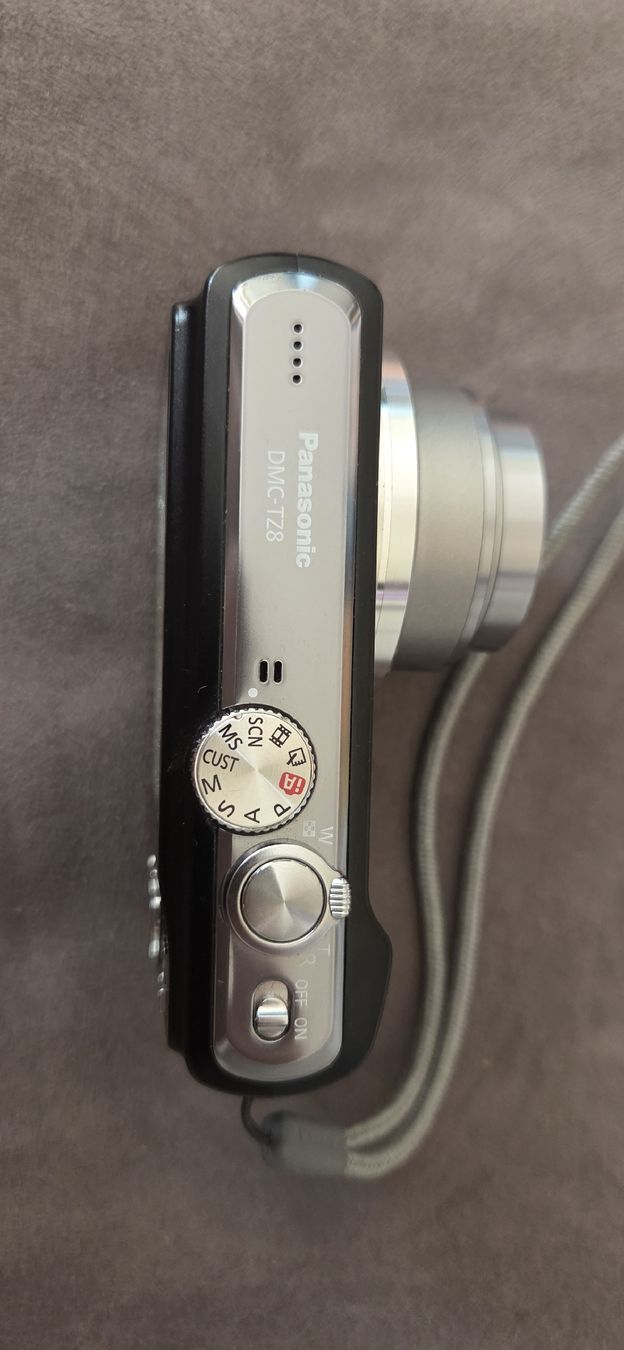 Panasonic Fotocamera: Panasonic Lumix DMC-TZ8 Digitalkamera  – Usato da Huttwil venduto da ser_gn9l 4