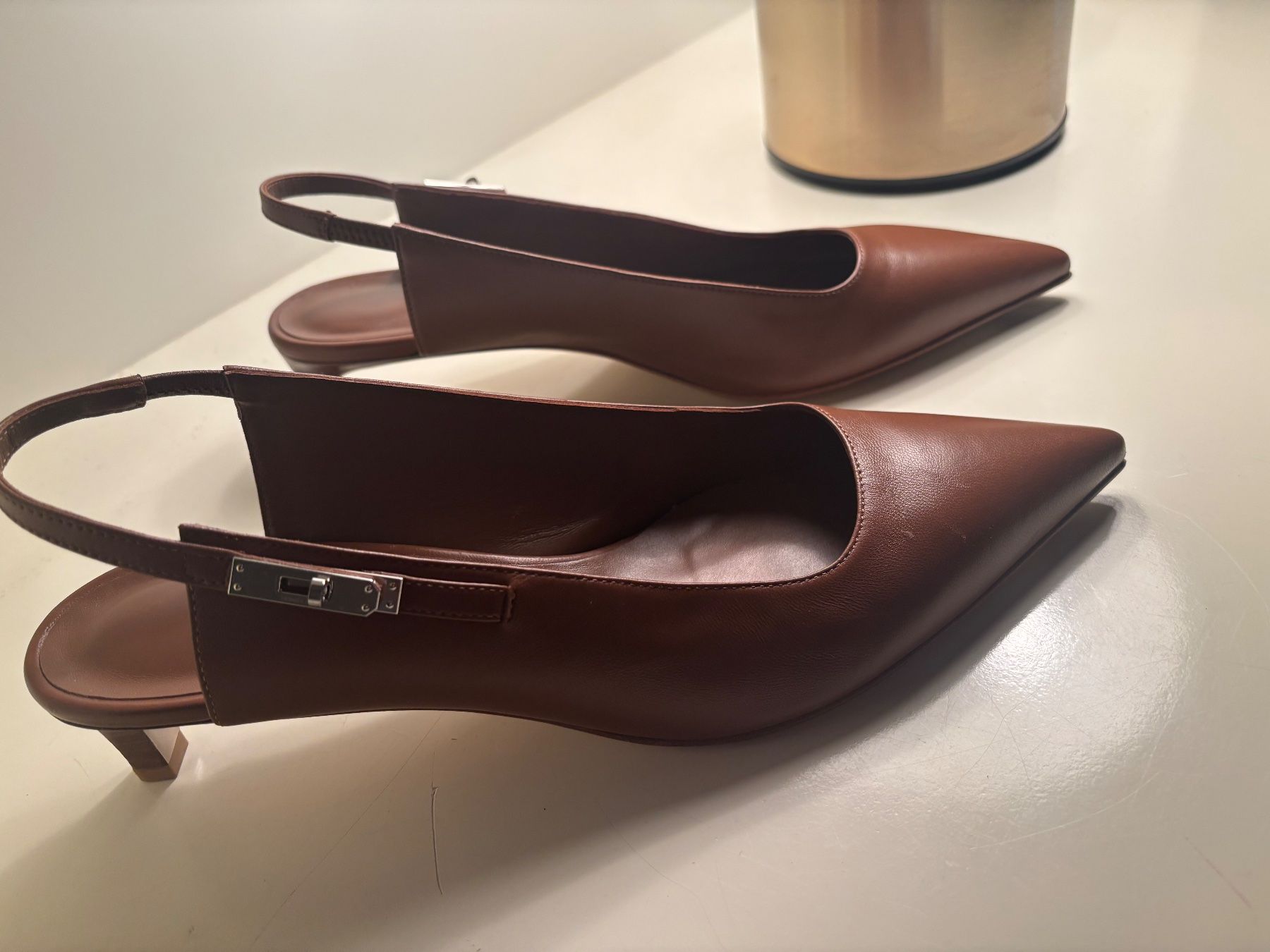 Hermès Scarpe da donna: Hermes Pumps Goldbraun 42 – Usato da Riehen venduto da Snoopy3 1