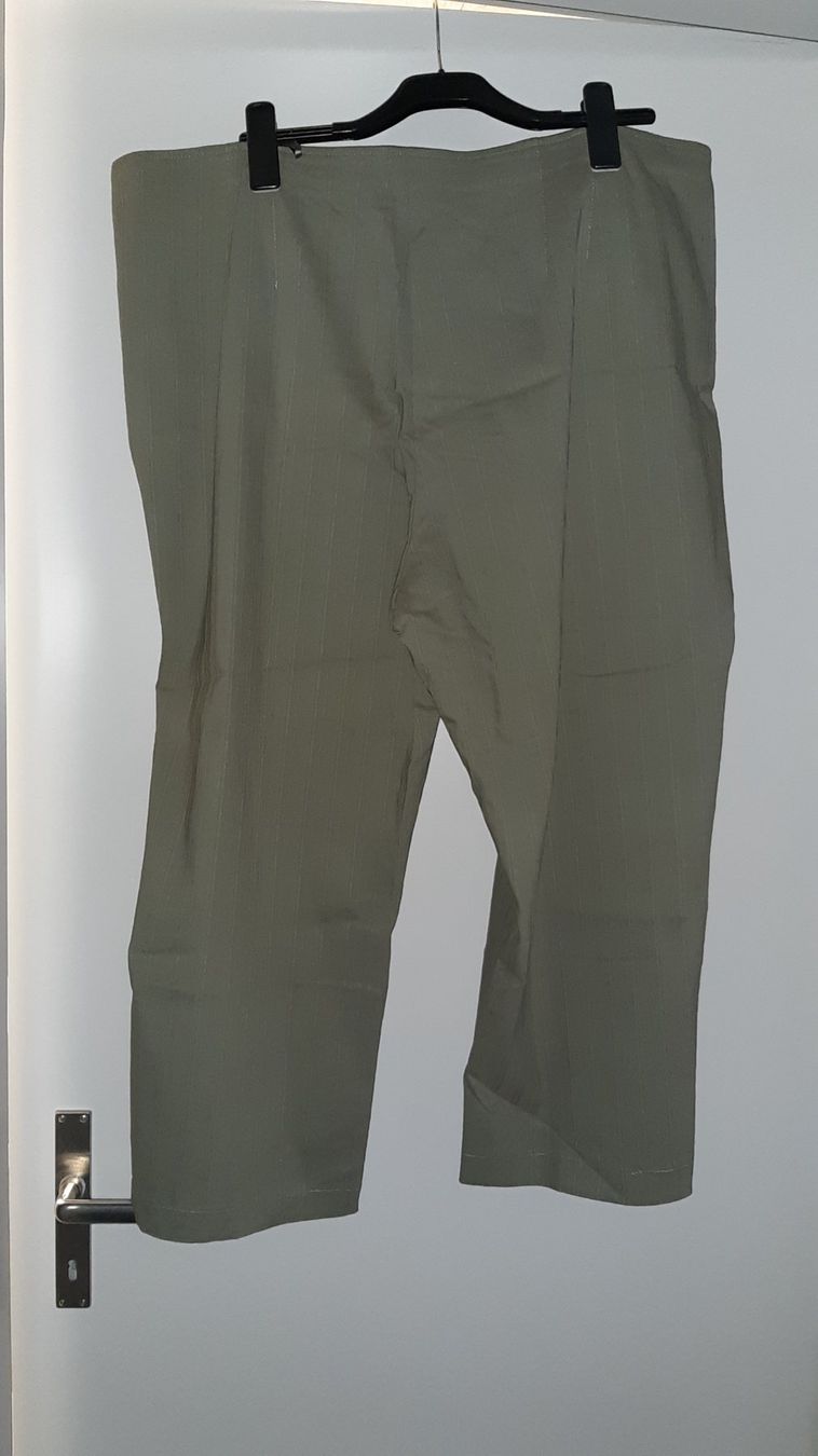 Hosen: Leichte Damen Sommerhose, Grösse 54, – Neu (gemäss Beschreibung) aus Winterthur von meci02 2