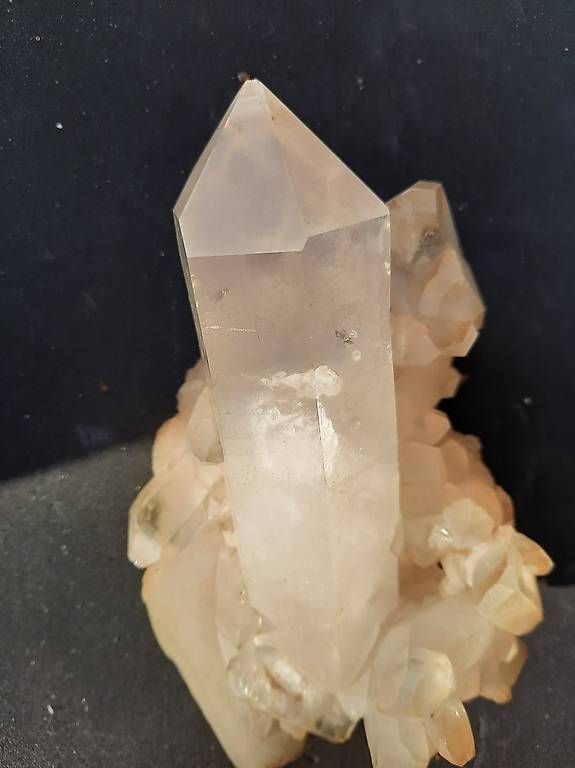 Minerali & Pietre curative: Bergkristalle Brasilien – Usato da Schwerzenbach venduto da and_n2cd 1