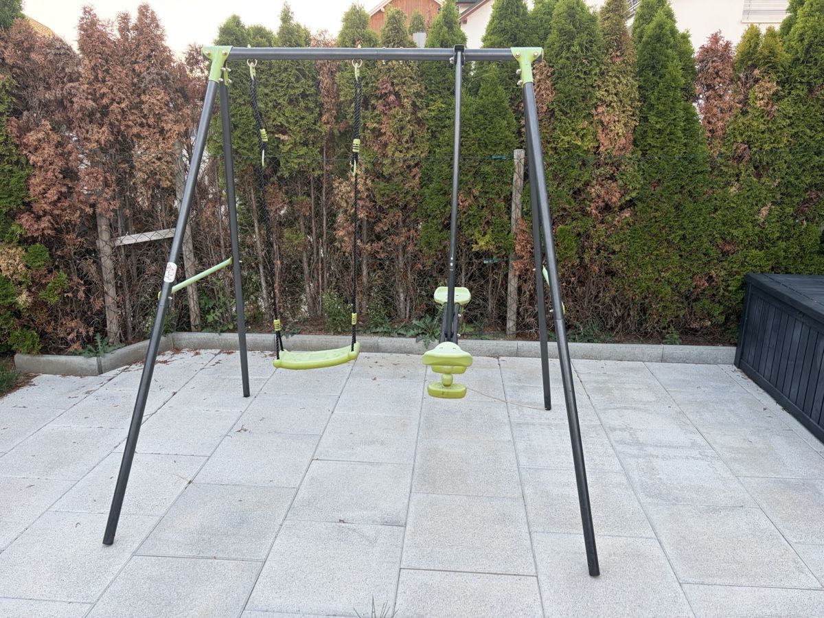Autre balançoires de jardin: Schaukelgestell mit 2 Sitzen gebraucht – D'occasion à Arbon par pengos3