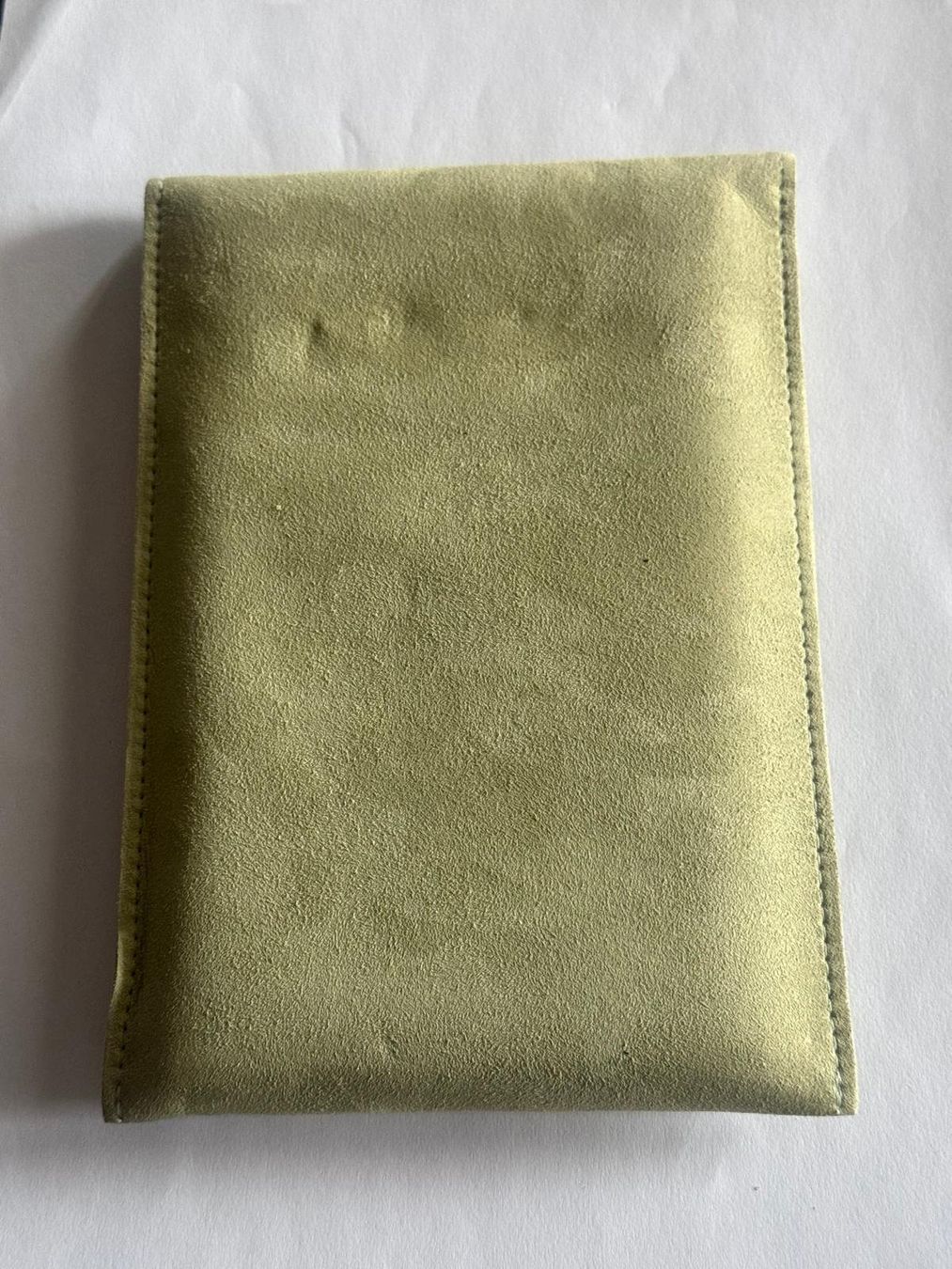 Portagioie: Van Cleef Arpels Alhambra Collier Etui a. feinstem Wildleder – Usato da Chêne-Bourg venduto da jarry1 4