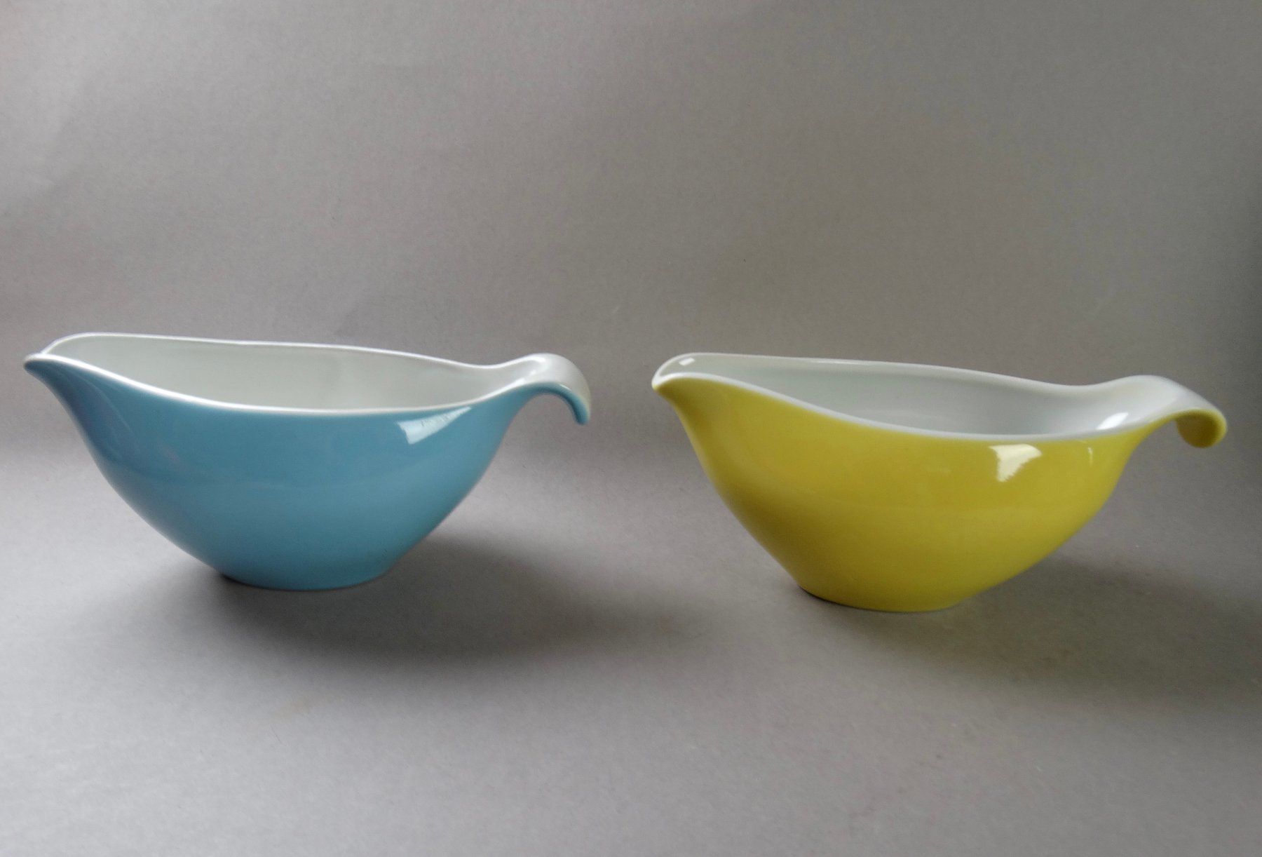 Rössler Schalen: 2 tolle Rössler Saucière blau & gelb – Gebraucht aus Grossaffoltern von Bessy202