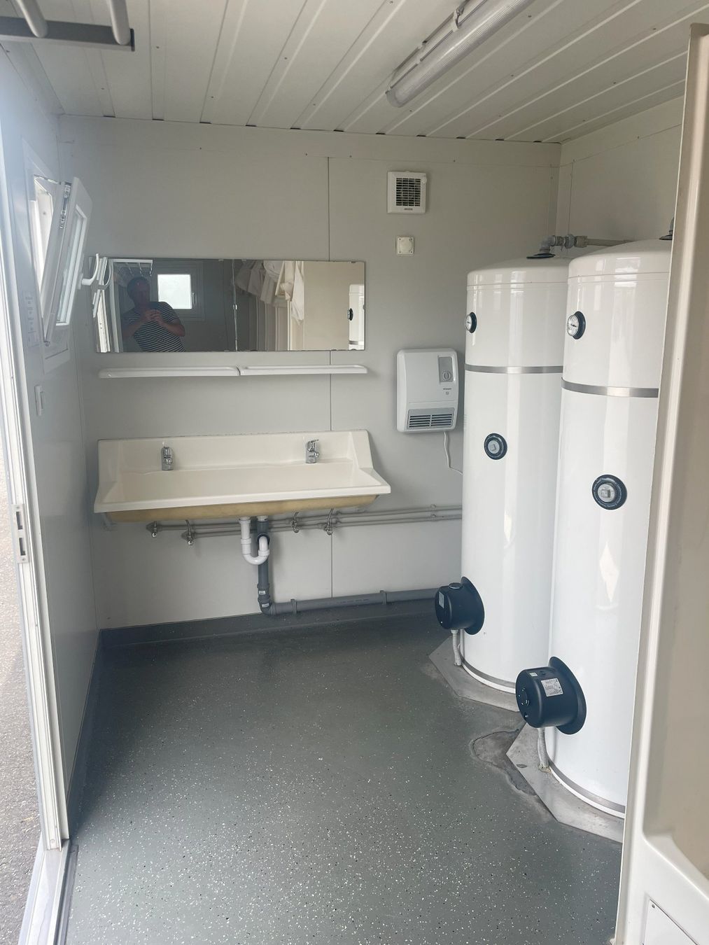 Contenitori edile: Sanitär-Dusch-Container – Usato da Kappel SO venduto da Mawiagmarkuswidmer 3