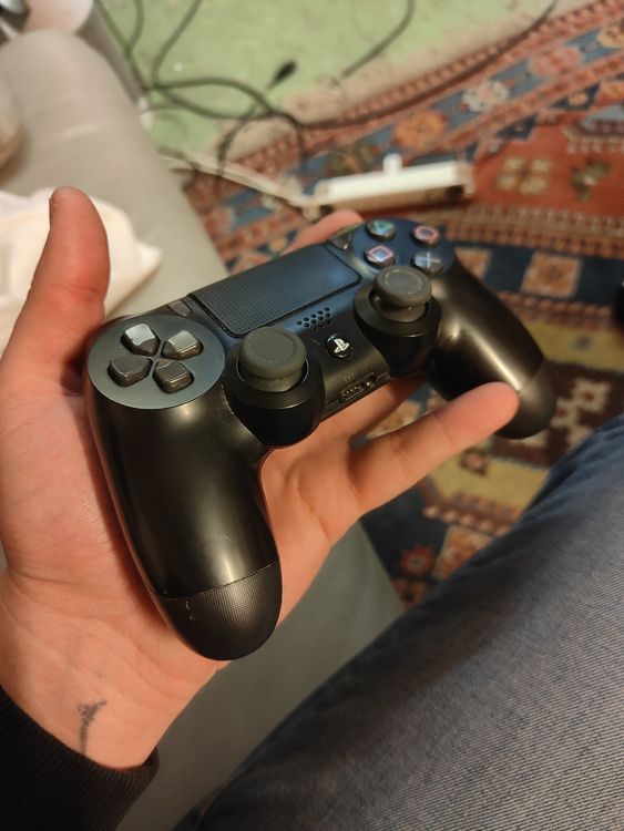 Sony Playstation 4 Controller (Q) (Gebraucht) in Rorschach für CHF 12 ...