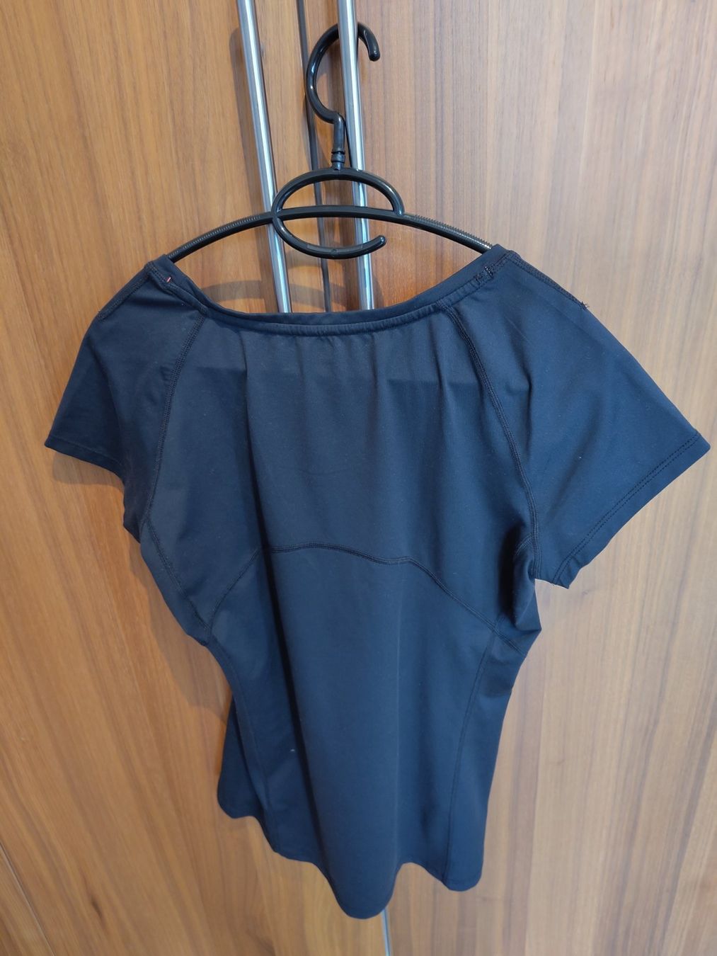 H&M T-shirt: Sportshirt – Usato da Bern venduto da Linii 1
