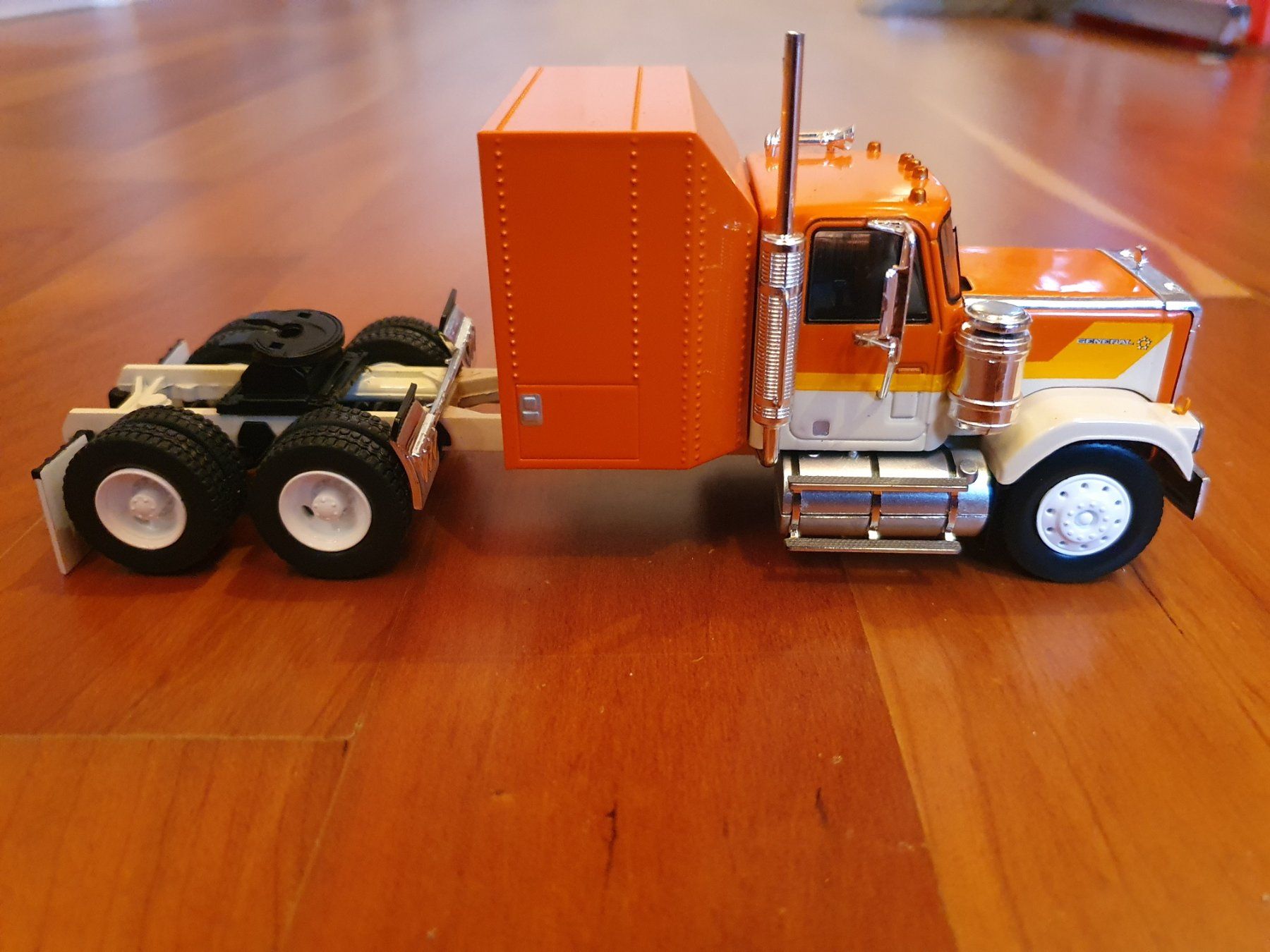 IXO Modellini d'auto: GMC General Truck, IXO, 1:43 – Nuovo (secondo la descrizione) da Triesen venduto da platzproblem1 1