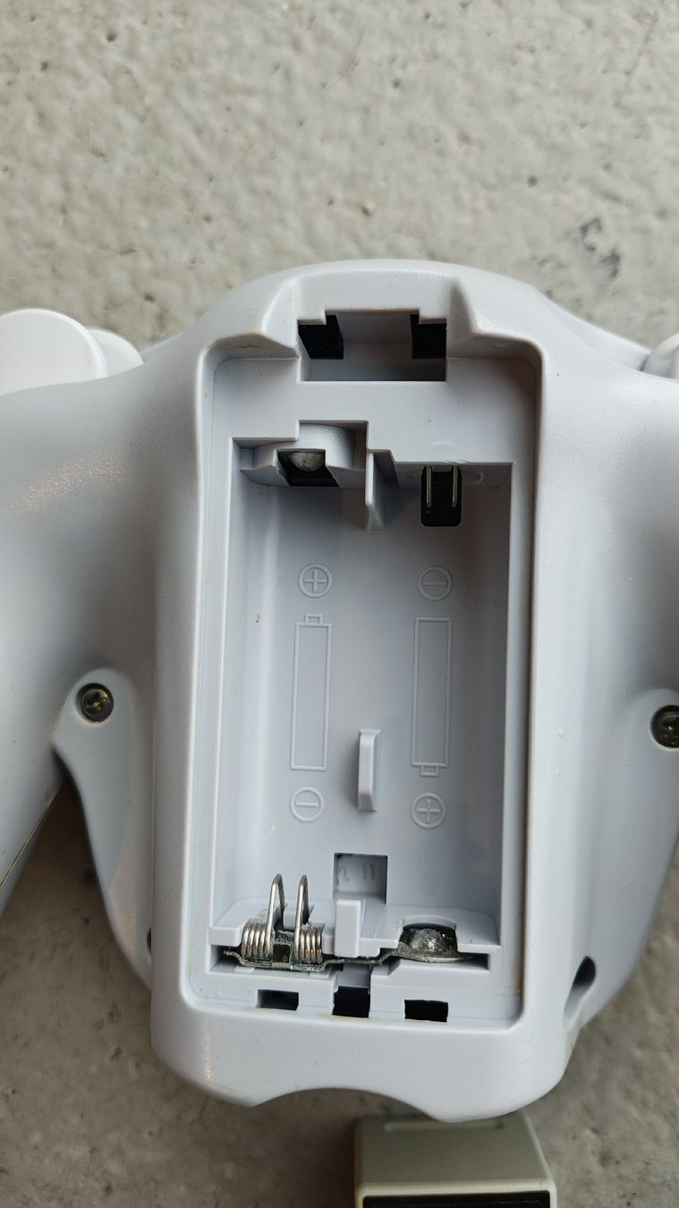 Nintendo Controller: Controller wireless Wavebird Nintendo Gamecube – Usato da Montagnola venduto da mattbert86 2
