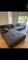 Graues Ecksofa mit Schlaffunktion - Top Zustand!