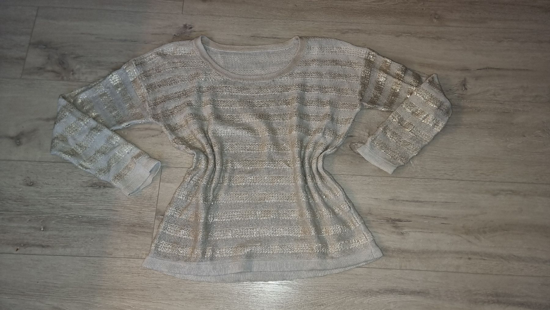 Maglioni & Felpe: Elegante Damen Strickpullover mit Glitzer-Effekt, Grösse M – Usato da Wigoltingen venduto da Zuckerfee84