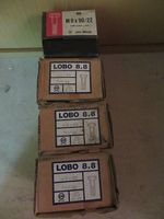 Schrauben 1050 Stück, M8 x 90 / 22 mm