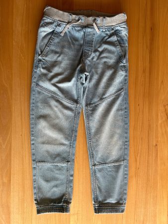Hellblaue Kinderjeans Grösse 158