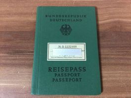 Alter Bundesrepublik Deutschland Reisepass für Sammler
