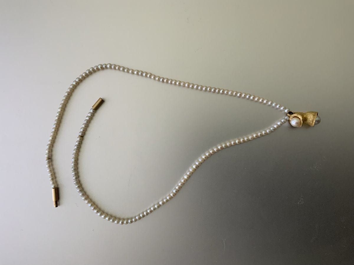 Catenine: Süsswasserperlenkette mit Goldanhänger – Usato da Bern venduto da surfboard 1