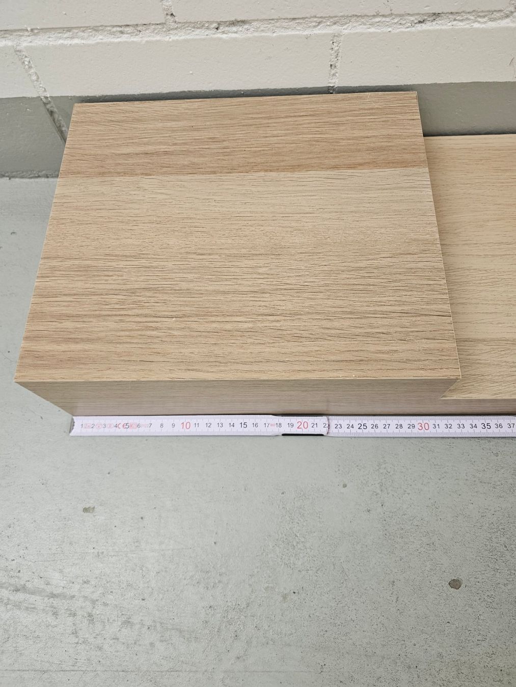 Ikea Scaffali: Helles Holztablar/Bord, Ohne schrauben IKEA – Usato da Oberuzwil venduto da ItzSenju_