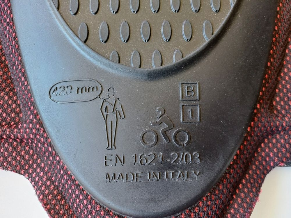 Protections: Rückenprotektor BETAC 420 mm – D'occasion à Uster par Storni125 5