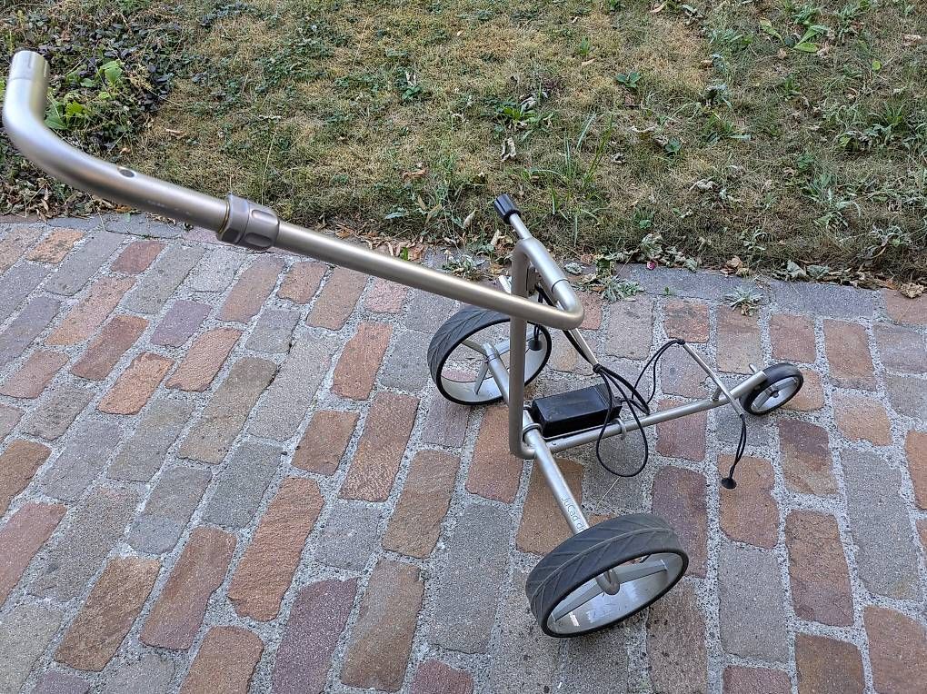 Alle DVDs: JuCad drive Elektro Golf Trolley – Gebraucht aus Binningen von Smile-46