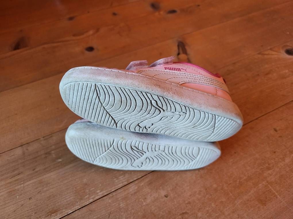 Schuhe für Mädchen: Puma Schuhe, Grösse 26 – Gebraucht aus Thun von t_h_cl6d 2