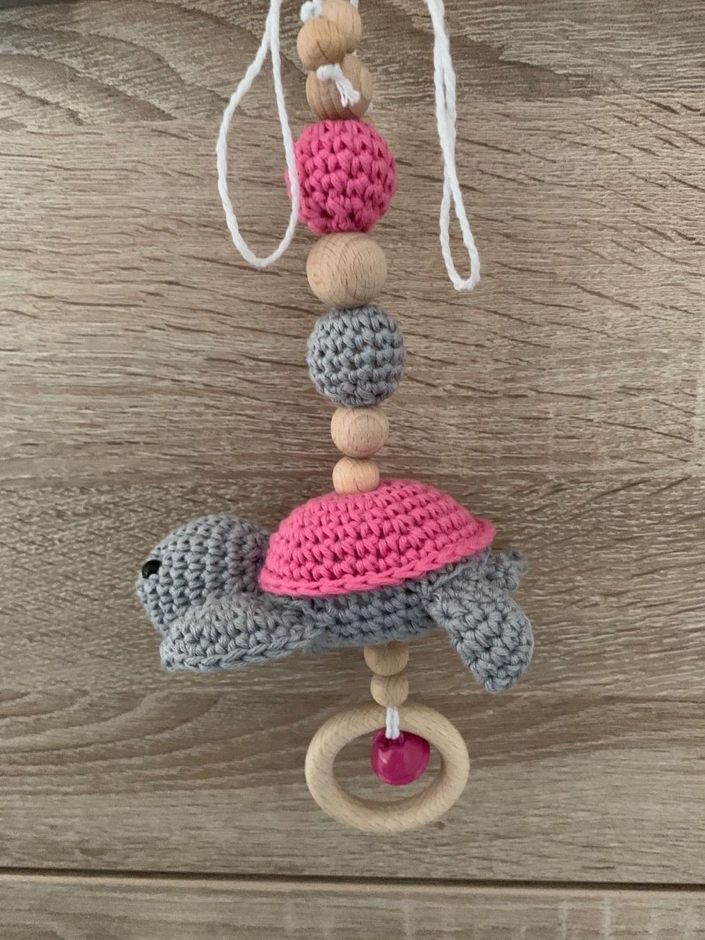 Auto-Kindersitze: Maxi-Cosi-Anhänger Schildkröte pink – Neu (gemäss Beschreibung) aus Chur von Handkreativ
