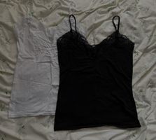 Sommer Tops mit Spitze, neuwertig, Gr. M, Schwarz & Weiss