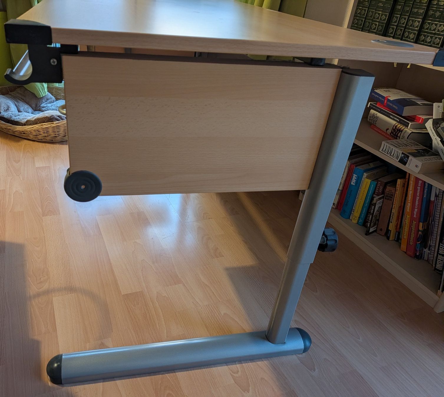 Bureaux: Kinder-Schreibtisch Höhenverstellbar – D'occasion à Neuenhof par mar_ft5b 4