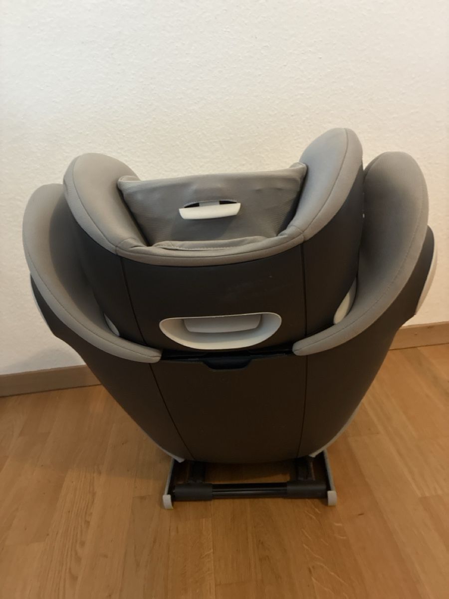 Cybex Auto-Kindersitze: Cybex Solution X2-fix Kindersitz  – Gebraucht aus Zürich von kat_2hrx 2