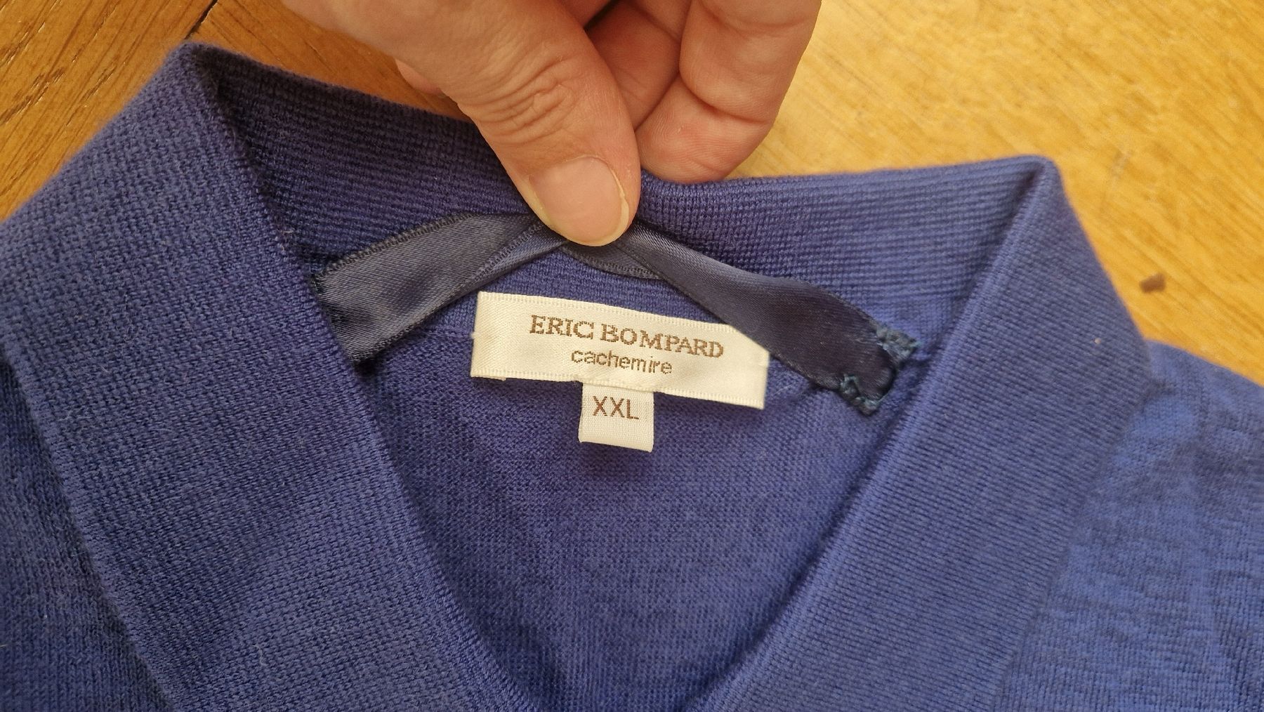 Maglioni & Felpe: Eric Bompard Cardigan taille XXL – Usato da Pully venduto da Patriciaeve 1