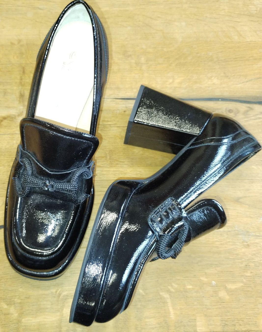 Scarpe da donna: NEUE EVALUNA Damenschuhe Grösse 40 – Nuovo (secondo la descrizione) da Olten venduto da Haendler01 4