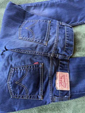 Jans hose levis